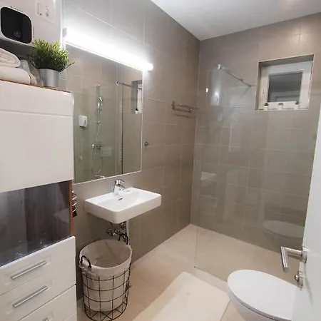 4Trees Airport Apartments Velika Gorica Exterior foto