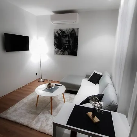 4Trees Airport Apartments Velika Gorica Exterior foto