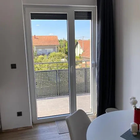 4Trees Airport Apartments Velika Gorica Exterior foto