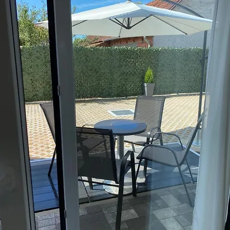 4Trees Airport Apartments Velika Gorica Exterior foto
