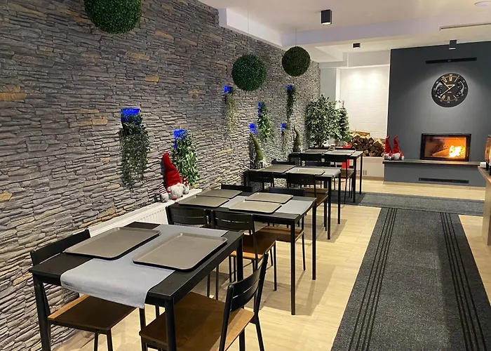 4Trees Airport Apartments And Rooms