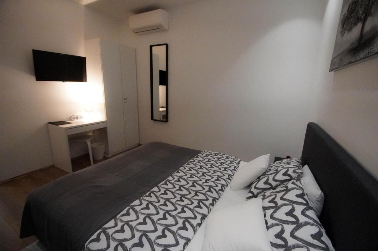 Apartment 4trees Airport And