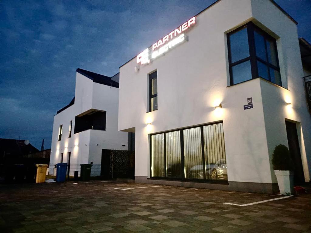 4trees Airport Apartment Velika Gorica